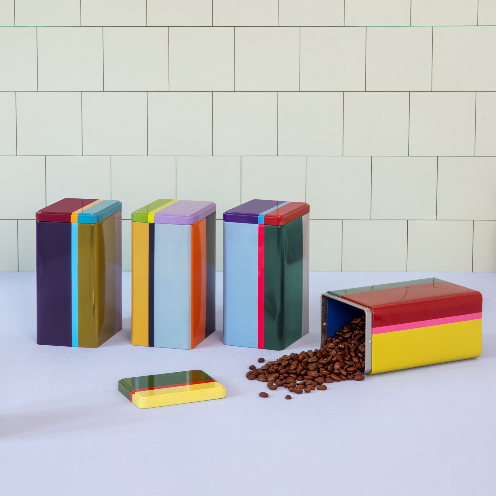 Plechová súprava Yara 4 kusy – Obrázok 2