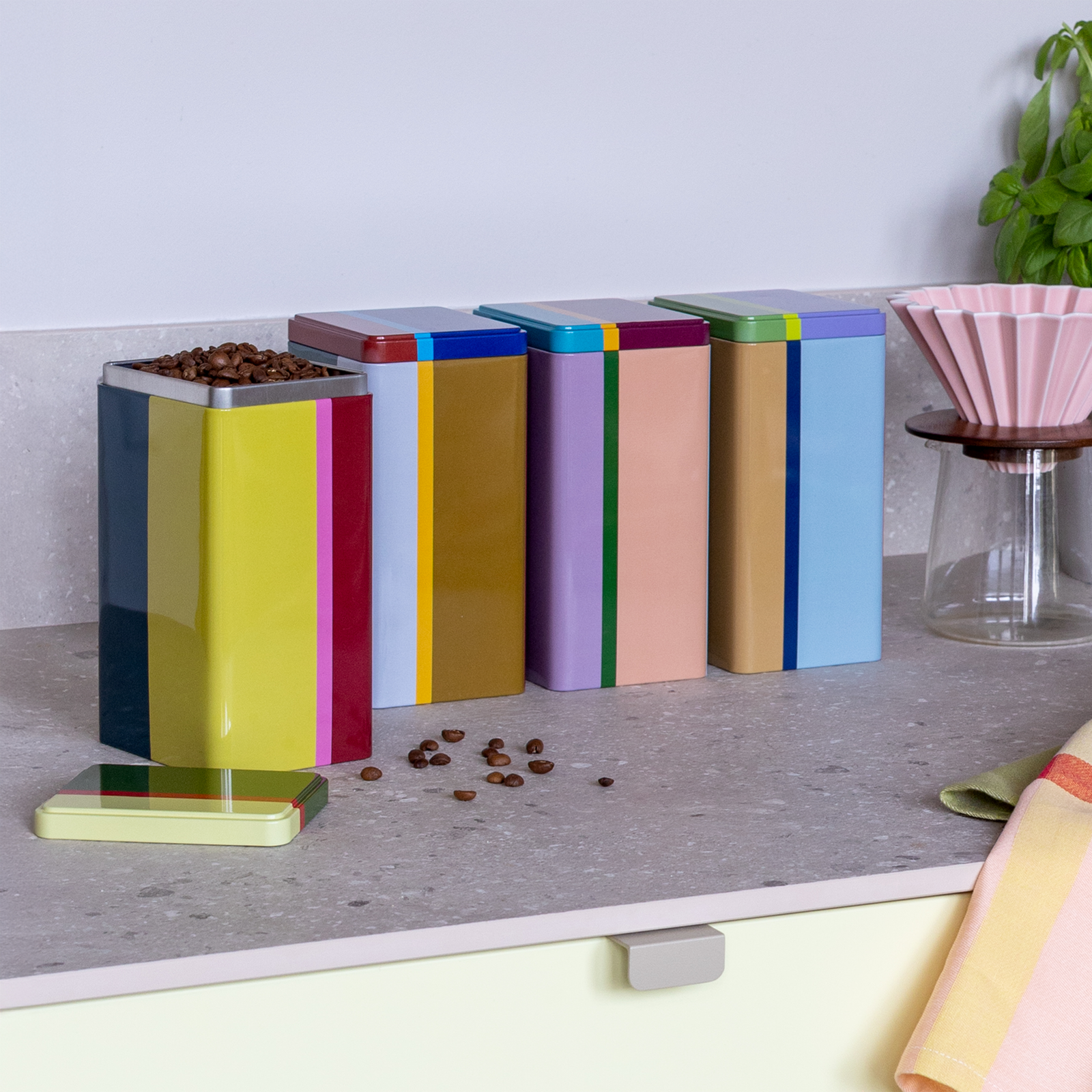 Plechová súprava Yara 4 kusy – Obrázok 4